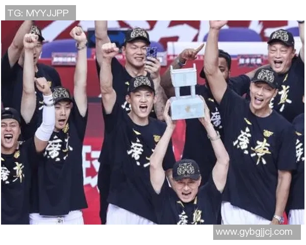 球员转会大潮涌动未来赛季各大豪门引援计划解析