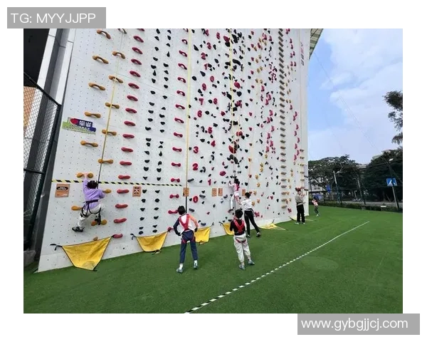 南京攀岩队在极限运动联赛中以54分稳居积分榜首位