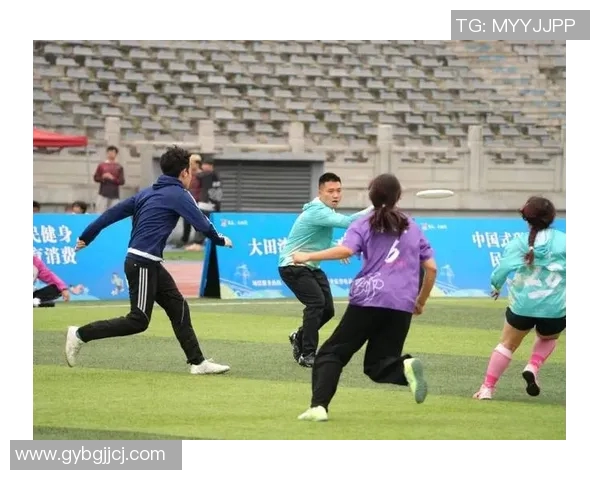 重庆飞盘队中路突破分析与战术得失探讨