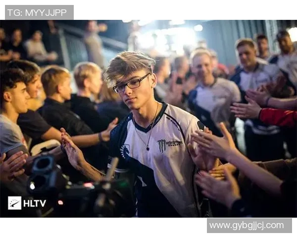 杨芳谈CSGO职业生涯与电竞未来展望的深度专访